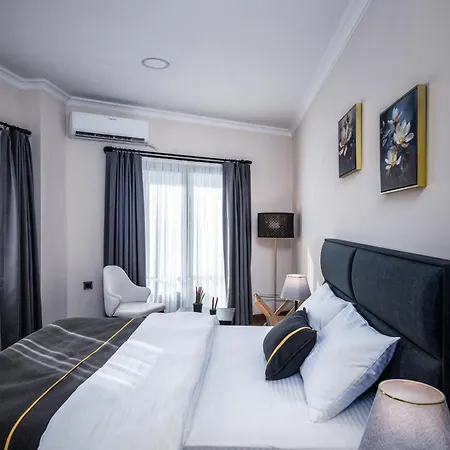 Hotell Sh Business *